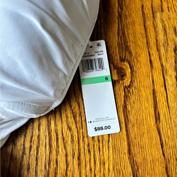 Anne Cole live in color twist front shirred one piece. - Picture 5 of 5